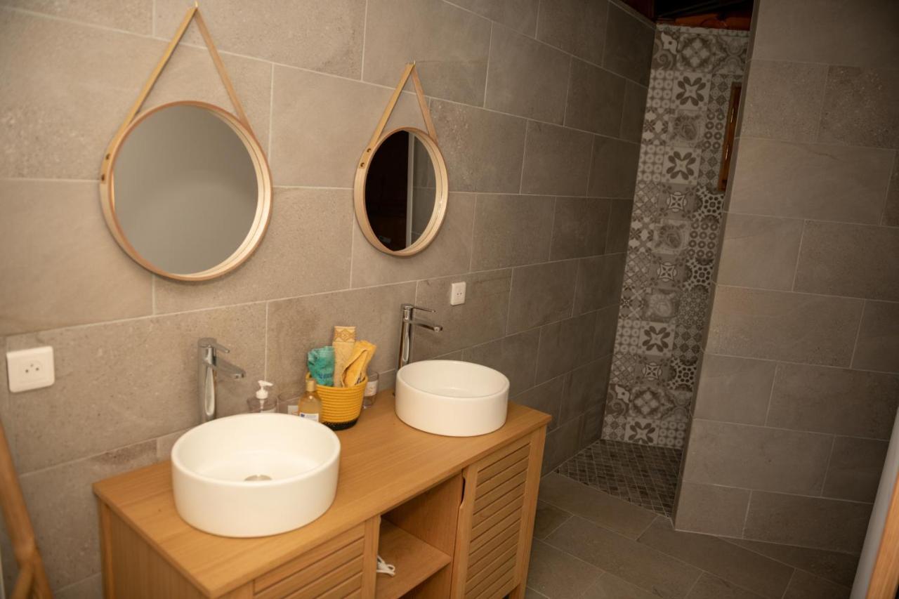 Chambres D'Hotes Du Domaine Des Doudous Сен-Пиер Екстериор снимка